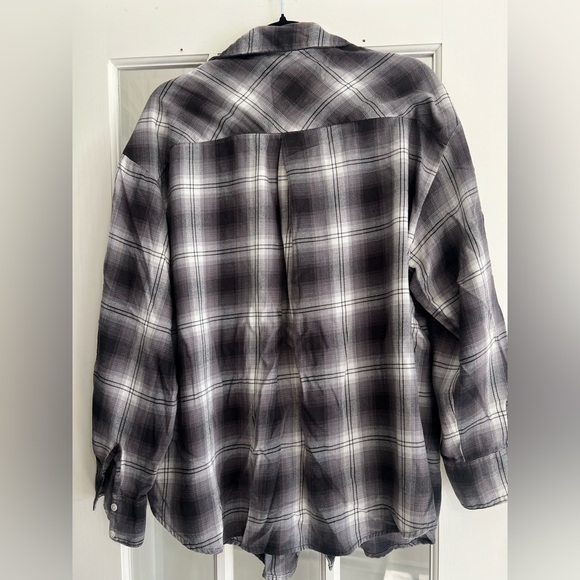 Plaid Button Up! - Picture 4 of 5